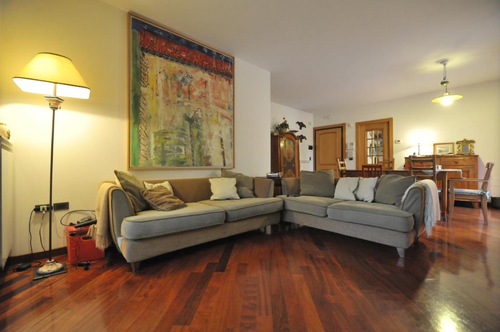 A seating area at Appartamento Cavalli