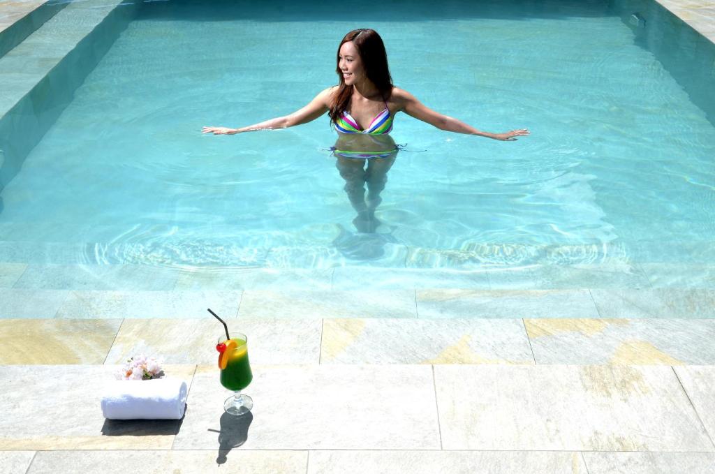 Bazén v ubytování Lex Hotel Cebu nebo v jeho okolí