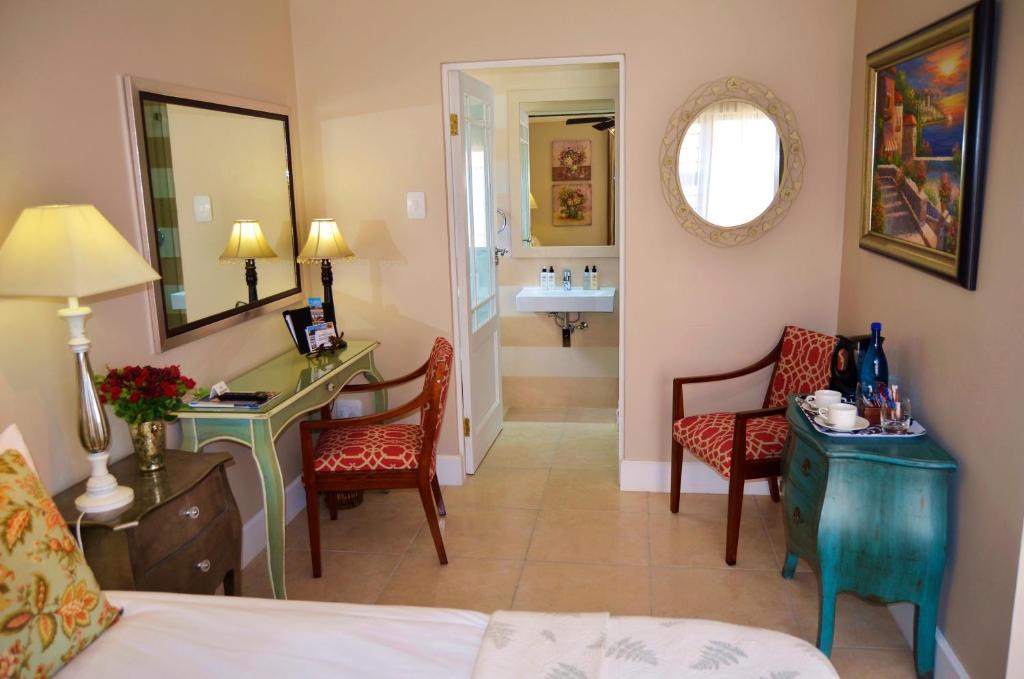On the Beach Guesthouse Jeffreys Bay - Standard Double Or Twin Room