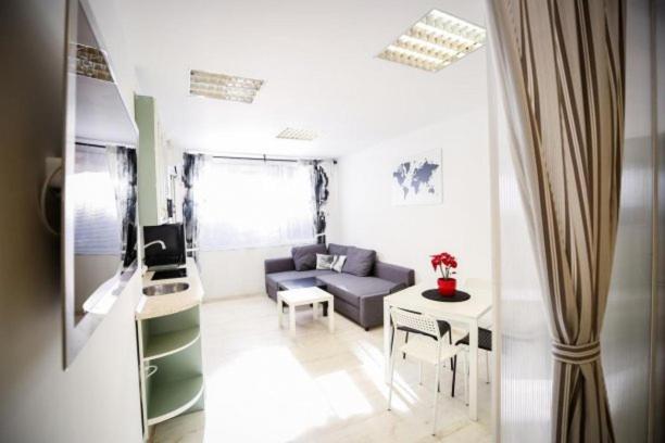 Apartment Bright Star Vitosha - Top Center Sofia, Bulgaria - Booking.com