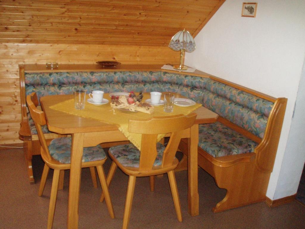 Posedenie v ubytovaní Appartement Pension Grasser