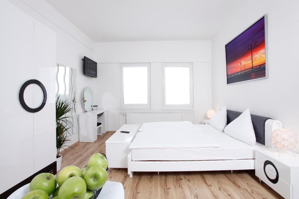 
Apartment (2 Adults)
