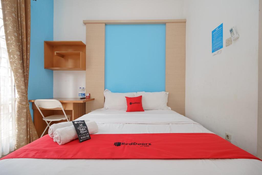RedDoorz Syariah Plus @ Wisma Bougenville Karawaci - Camera Doppia Economica