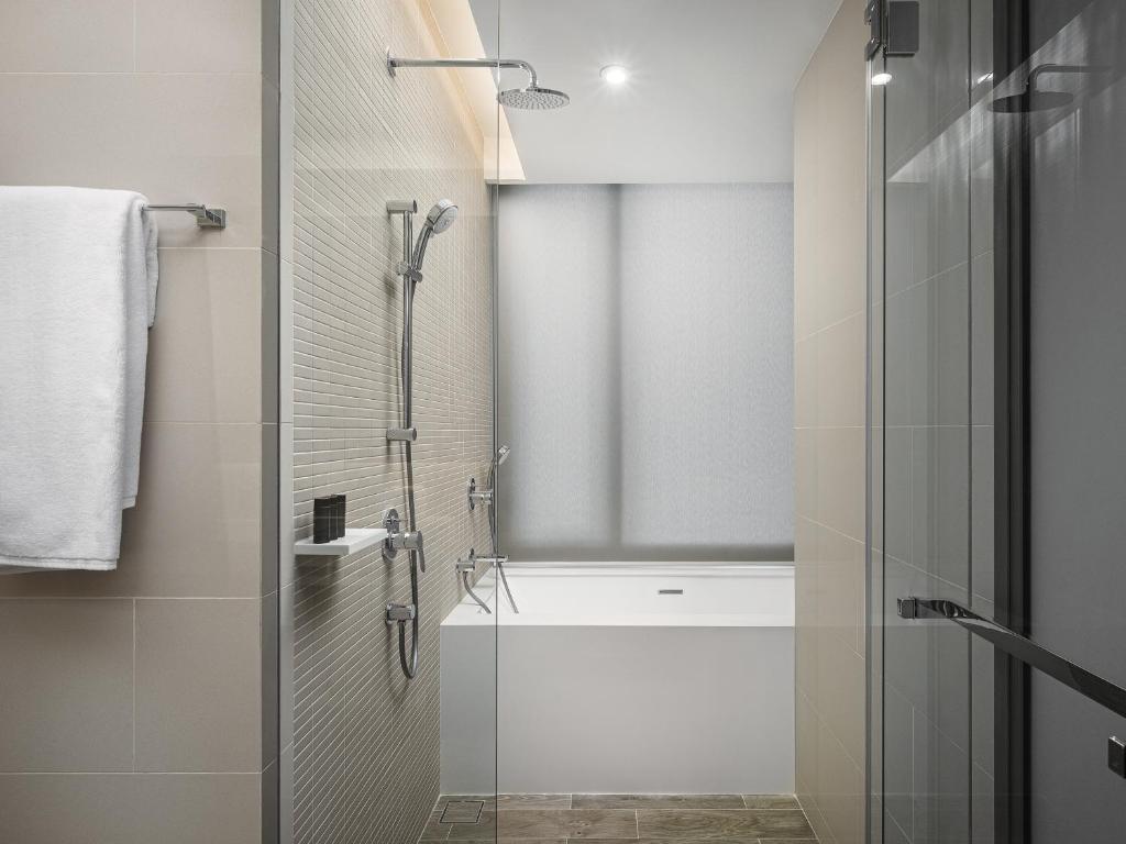 Koupelna v ubytování Oakwood Suites Bangkok