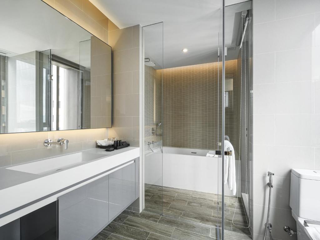 Koupelna v ubytování Oakwood Suites Bangkok