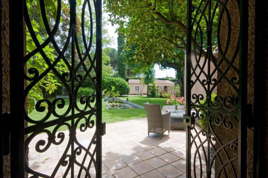 Le Mas du Chanoine - Two-Bedroom Suite