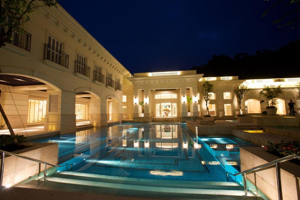 Bazén v ubytování RSL Cold & Hot Springs Resort Suao nebo v jeho okolí
