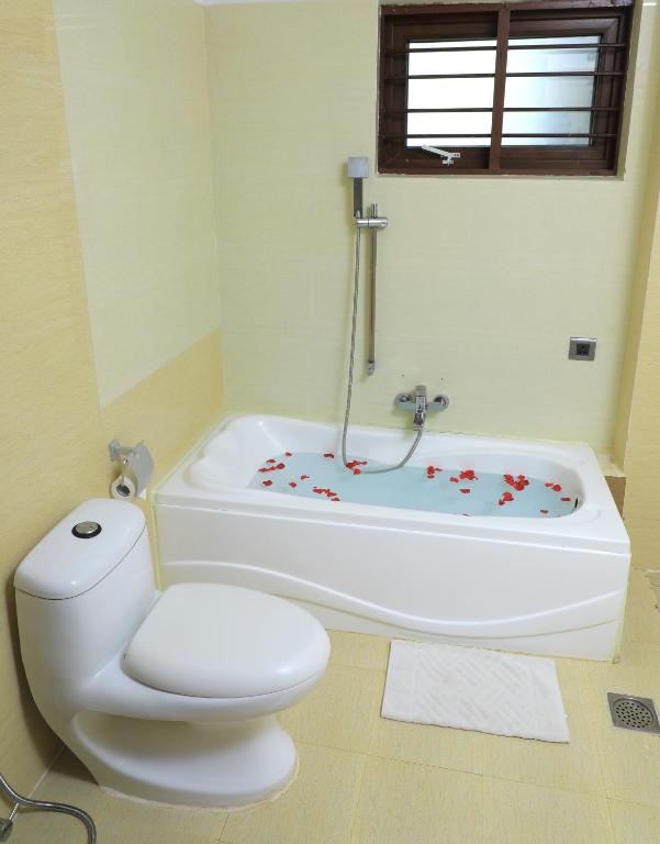 Koupelna v ubytování Jal Mahal Resort and Spa