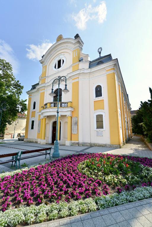 Vonkajšia záhrada v ubytovaní Club Luxury Apartman