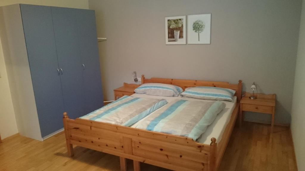 Postel nebo postele na pokoji v ubytování Gästehaus Lutz