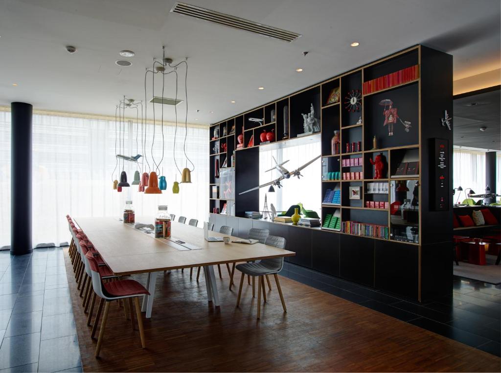 Nápoje v ubytování citizenM Paris Charles de Gaulle Airport