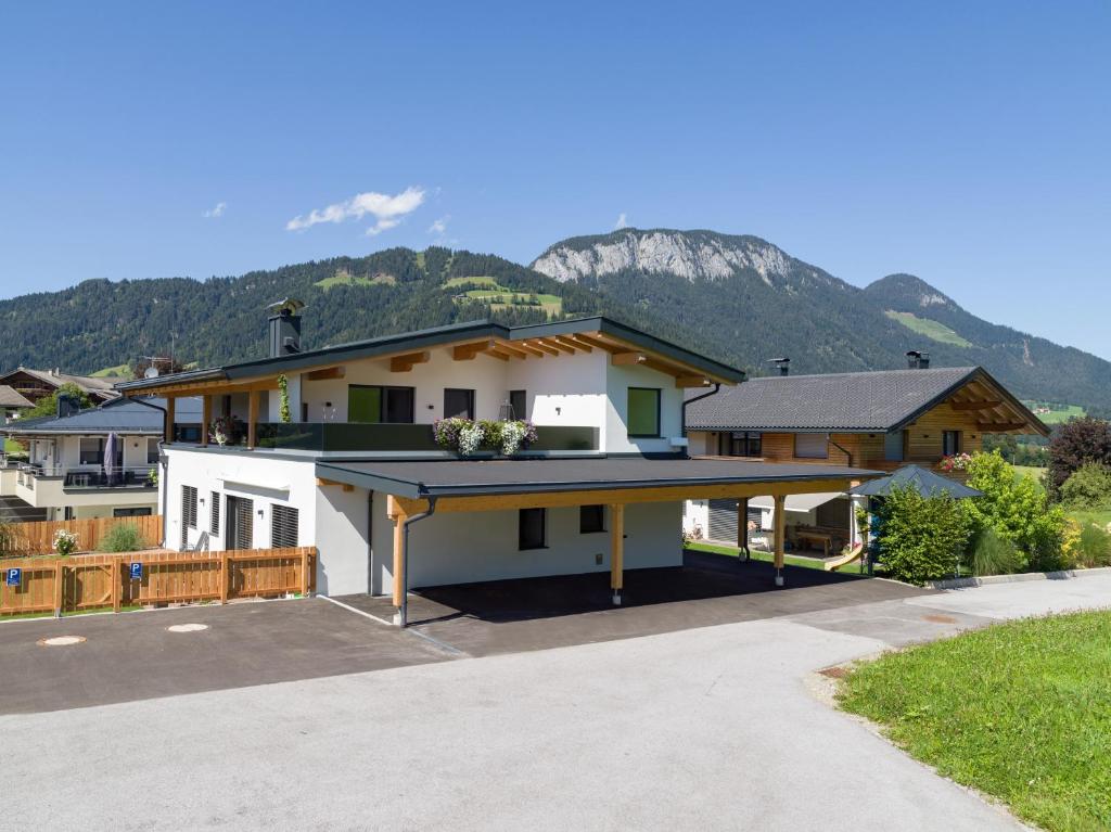 Nespecifikovaný výhled na hory nebo výhled na hory při pohledu z apartmánu