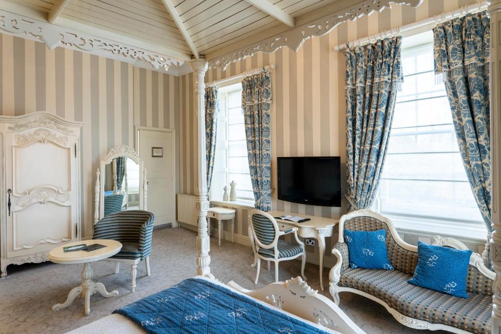Ringwood Hall Hotel & Spa - Superior Feature Double Room