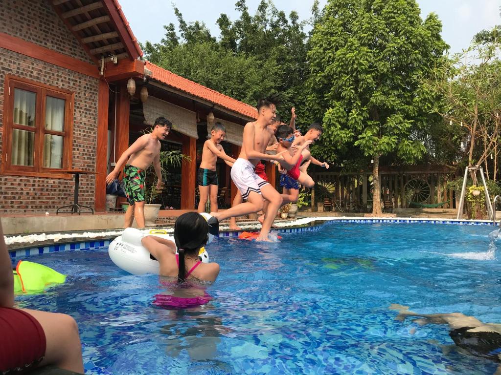 Bazén v ubytování Tam Coc Friendly Homestay nebo v jeho okolí
