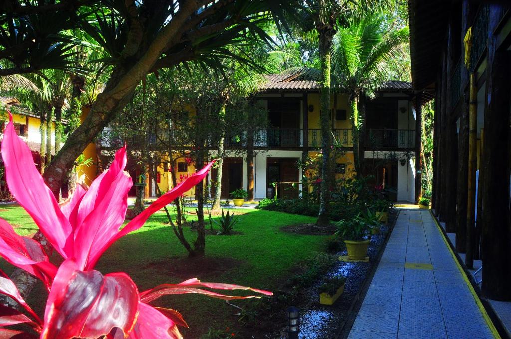 Um jardim em Pousada Baobá