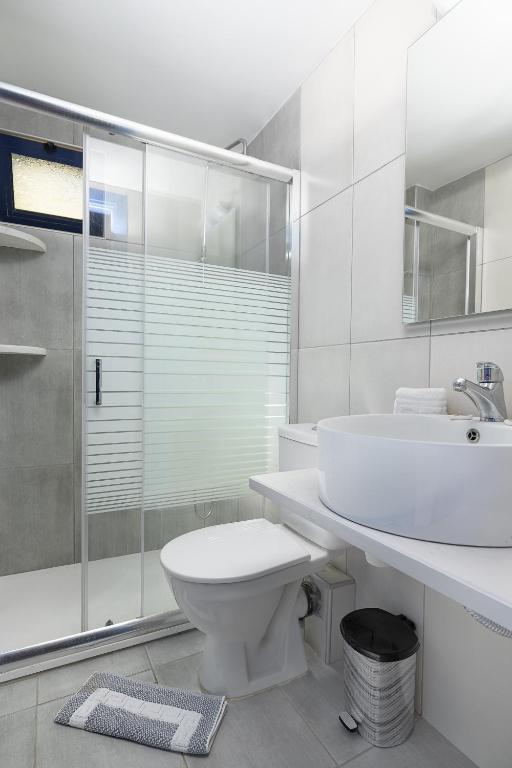 A bathroom at Studios Paradise