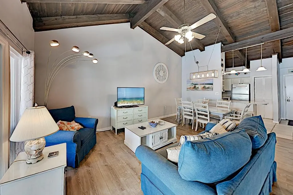 Newly Remodeled Condo With Pool - Steps To Beach! Condo, Destin, Statele Unite ale Americii