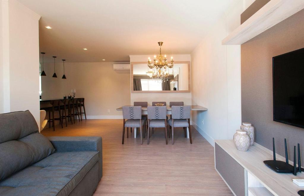  Apartamento junto à Rua Coberta de Canela - Alto Padrão