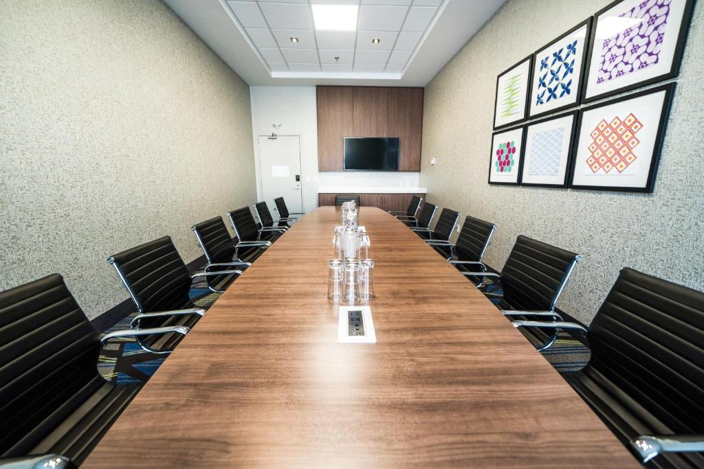 Candlewood Suites West Edmonton - Mall Area by IHG - Resim 33