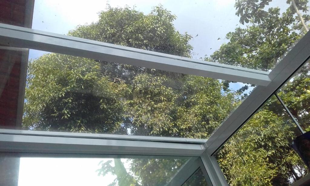  Apartamento em Maranduba a 500 metros da praia