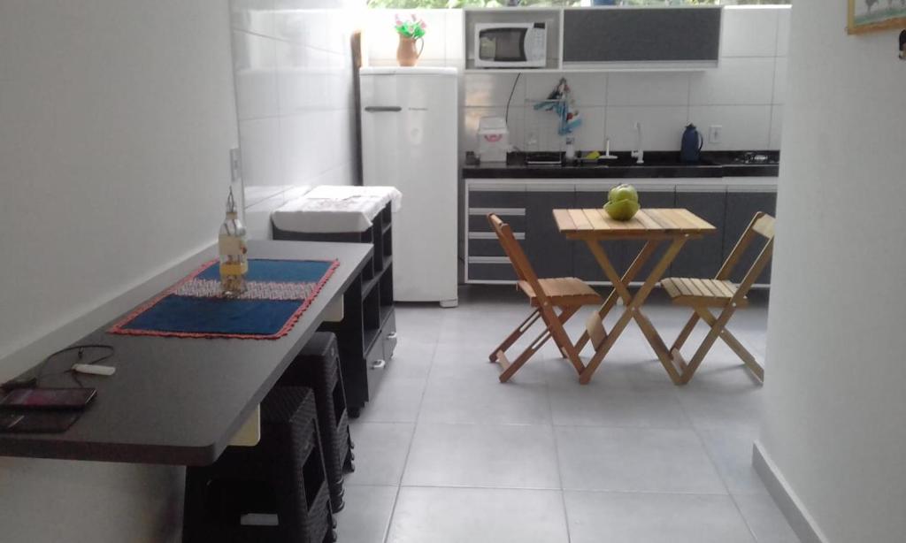  Apartamento em Maranduba a 500 metros da praia