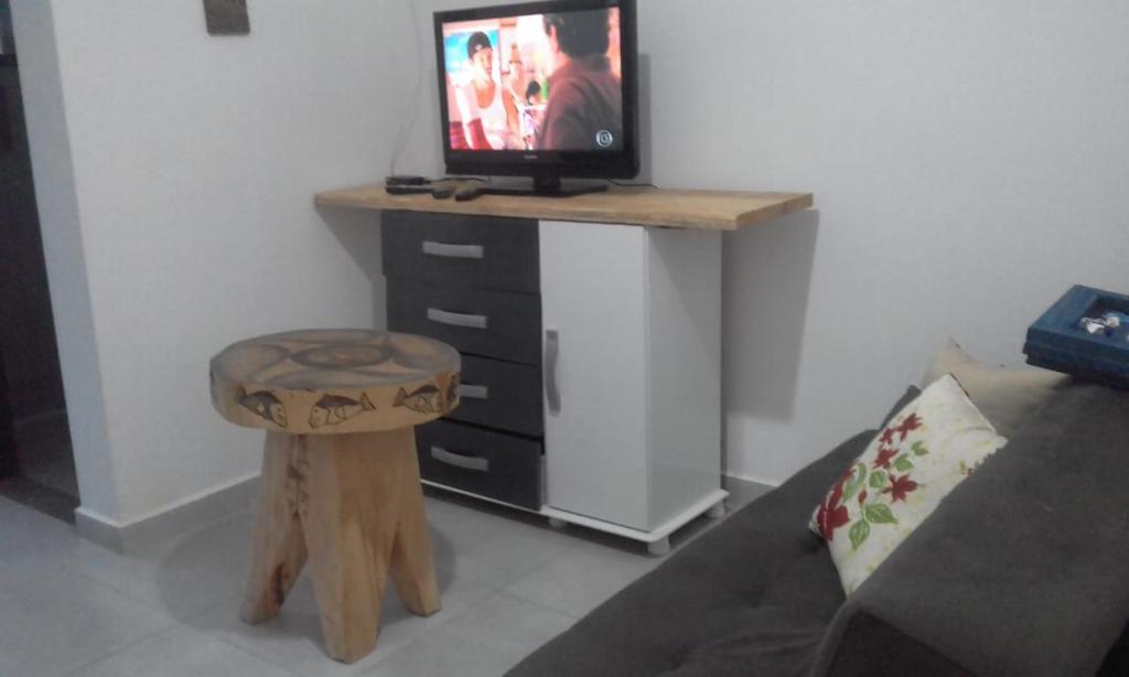  Apartamento em Maranduba a 500 metros da praia