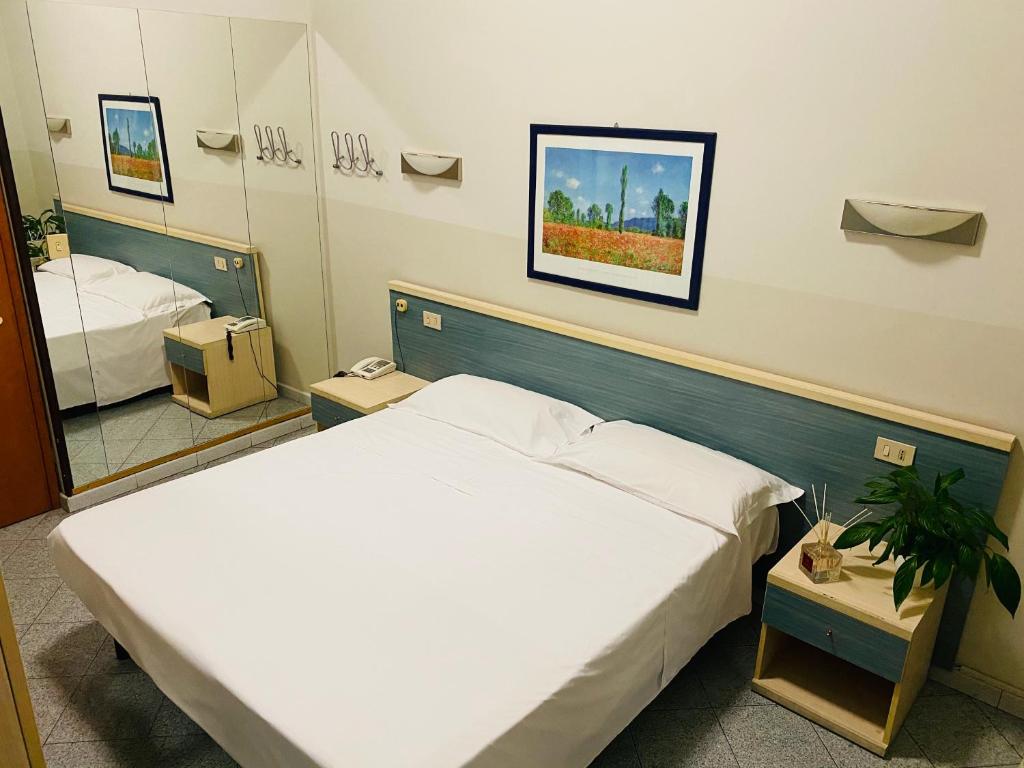 Hotel Ferrucci - Resim 22