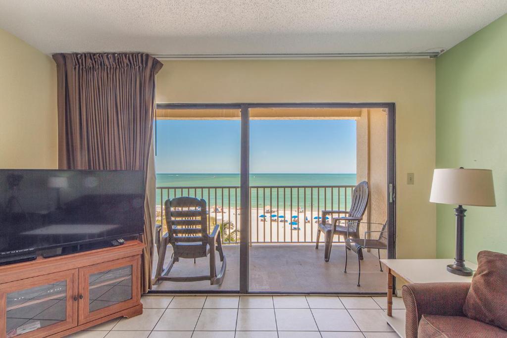 Gallery image of 407 Beach Place Condos in St Pete Beach
