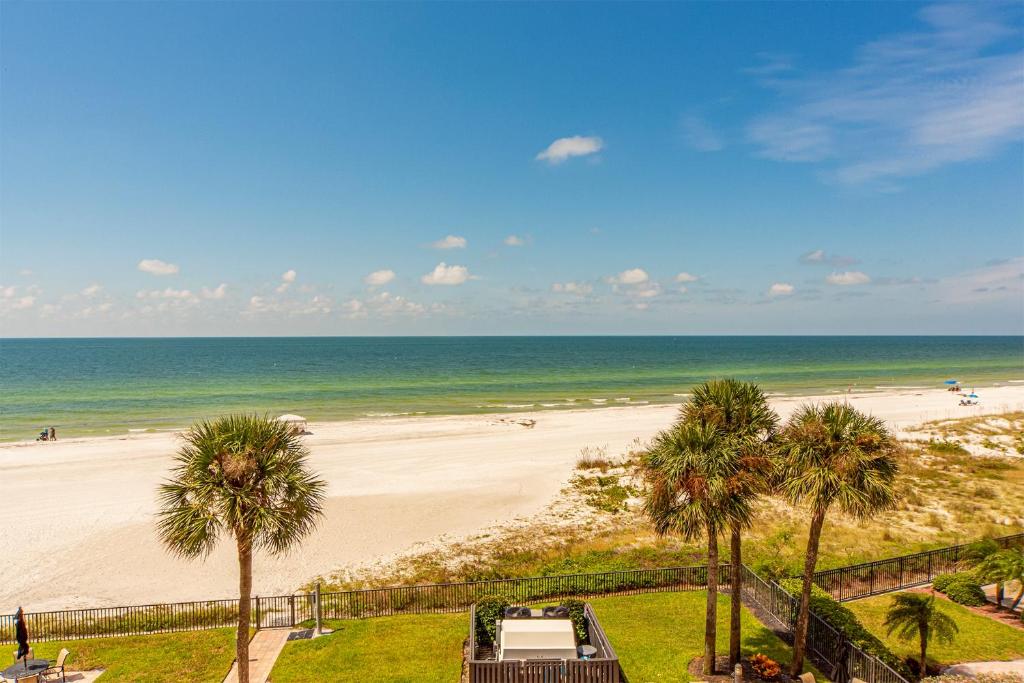 Gallery image of 403 The Shores Condo in St Pete Beach