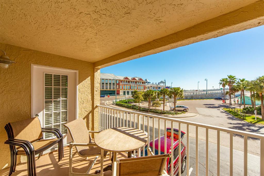 Μπαλκόνι ή βεράντα στο 101 Beach Place Condos