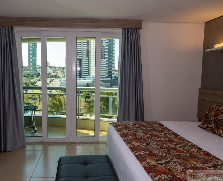  Grand Park Hotel