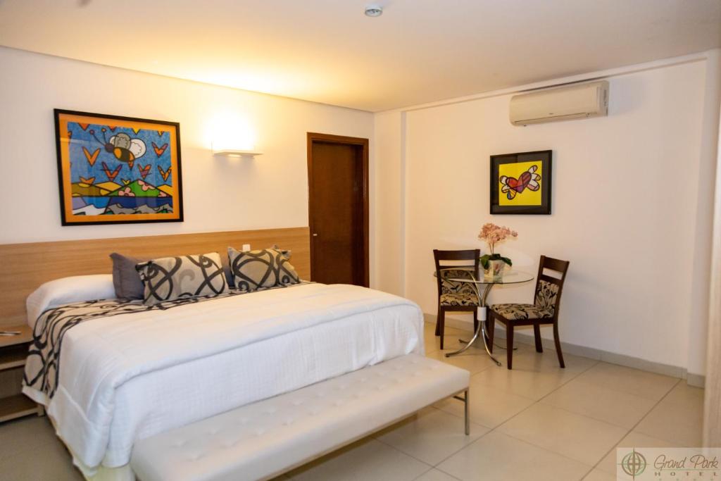  Grand Park Hotel
