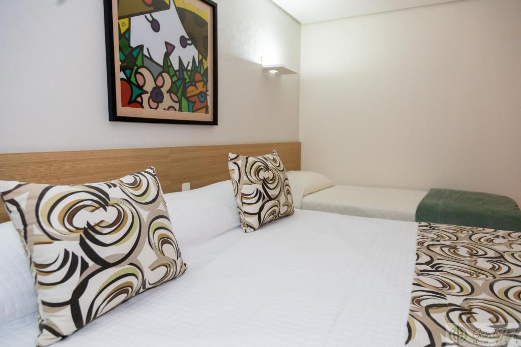  Grand Park Hotel