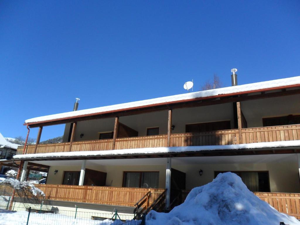 The building in which Az apartmant is located