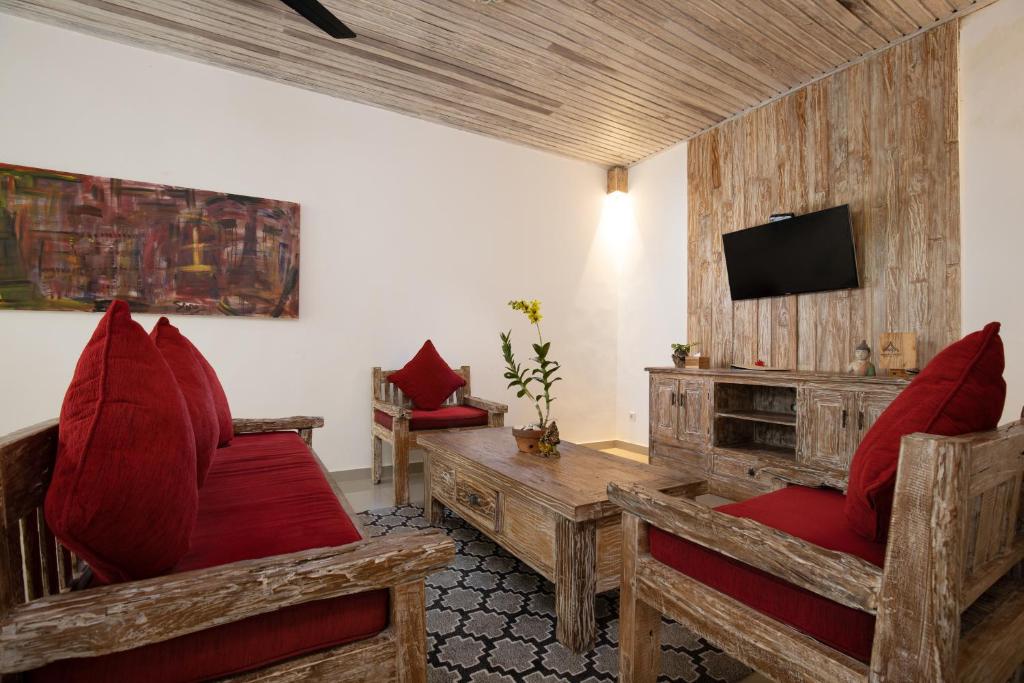 TV a/nebo společenská místnost v ubytování Abian Taksu Suite & Villas