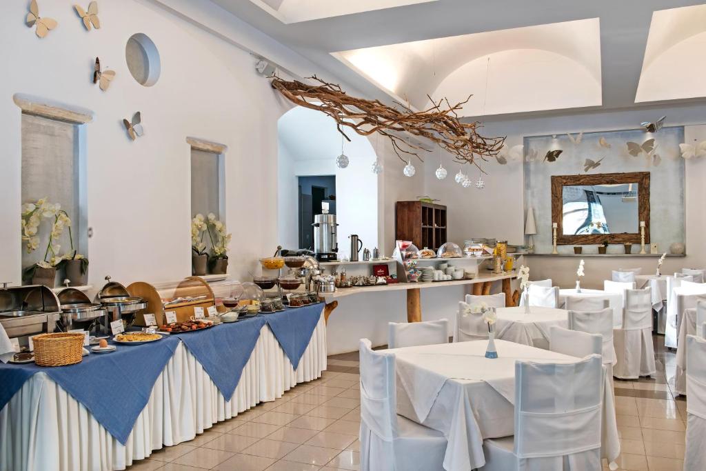 Restaurace v ubytování Meltemi Excelsior Suites