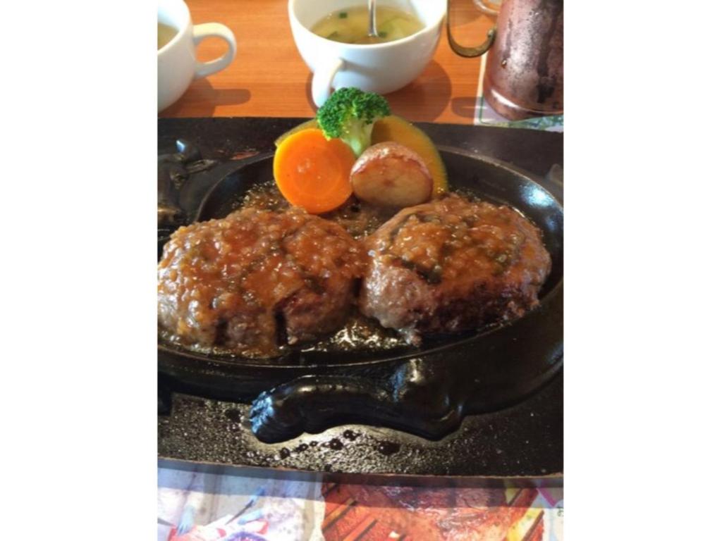 浜松市にあるHotel South Garden Hamamatsu - Vacation STAY 92684の食器
