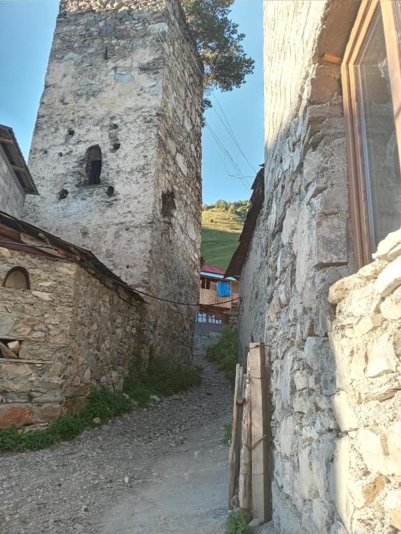 Fotografie z fotogalerie ubytování Stone House marexi v destinaci Adishi