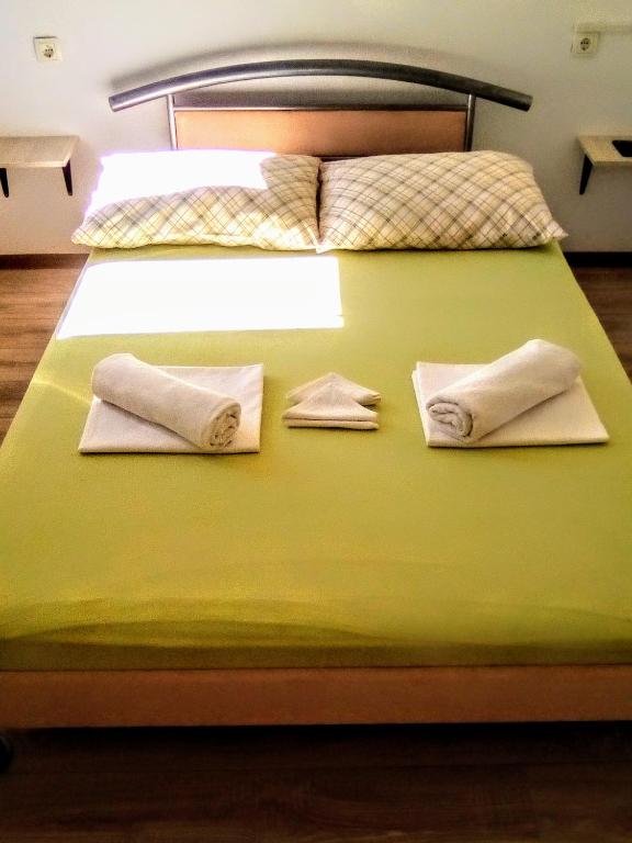 Posteľ alebo postele v izbe v ubytovaní Maja rooms