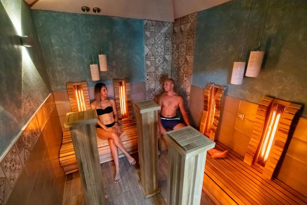 Гости ALFA Hotel & Wellness Miskolctapolca