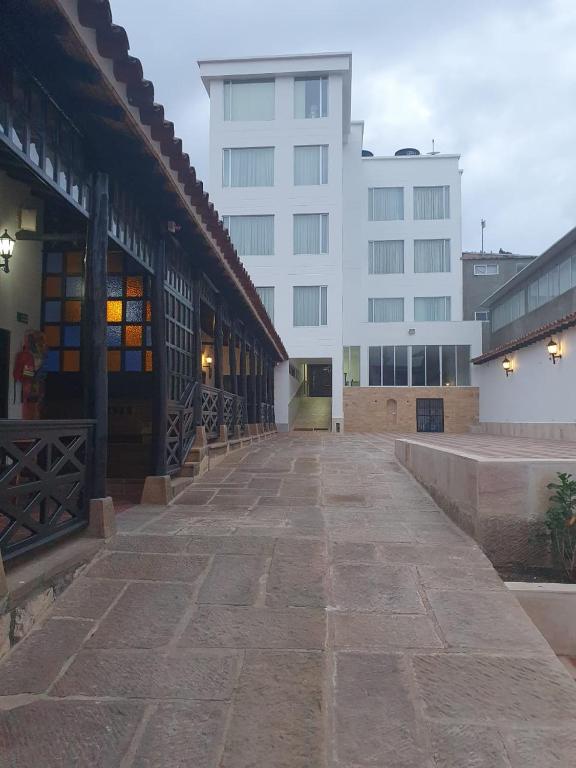 Budova, kde se hotel nachází