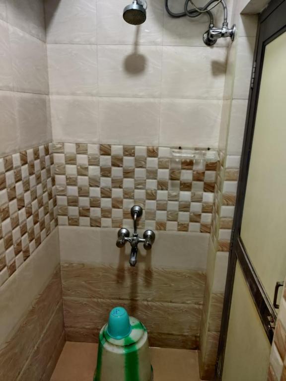 Koupelna v ubytování Hotel Sarada Nivas