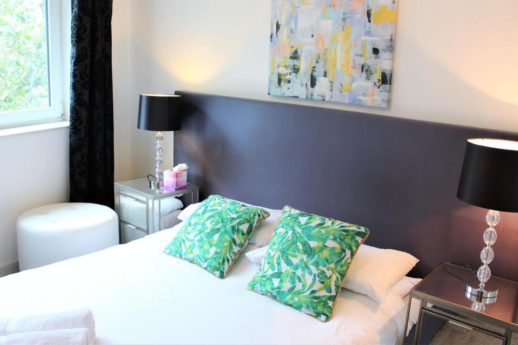 Work Rest and Stay at Gunwharf Quays