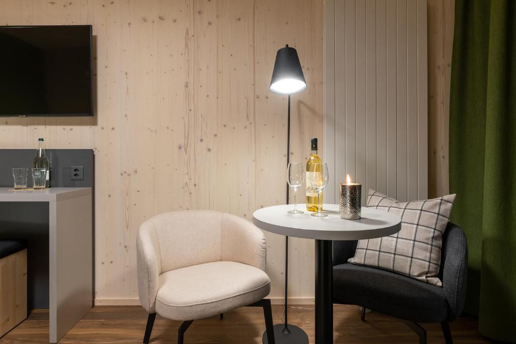 Posezení v ubytování JUFA Hotel Savognin