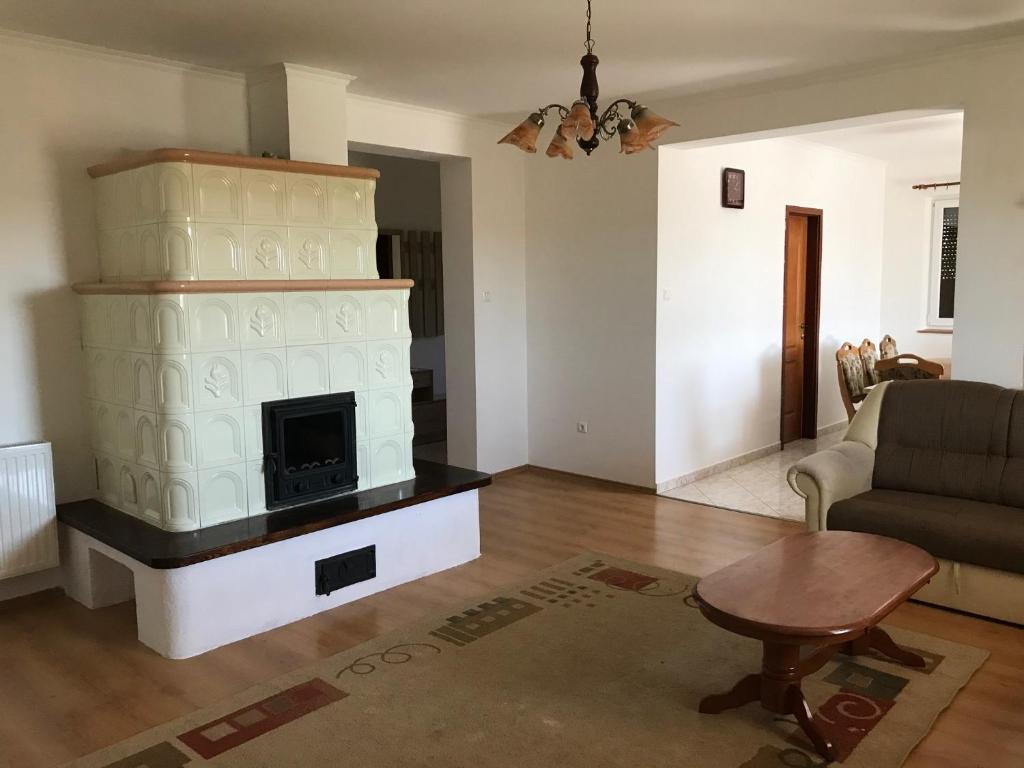 Posedenie v ubytovaní Panoráma Apartman Ház
