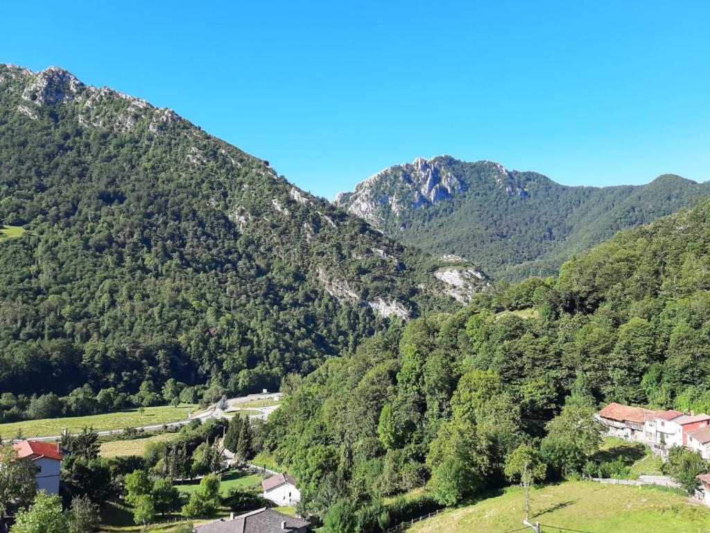 Casa preciosas vistas, perfectamente ubicada en Parque Natural de REDES, Asturias