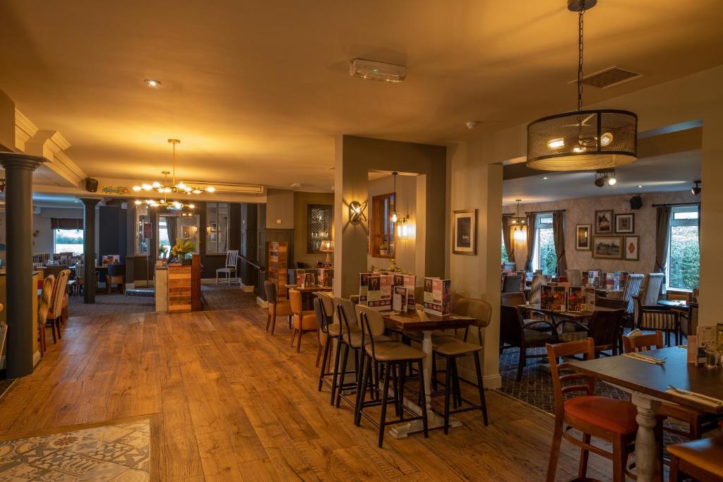 the-churchill-by-greene-king-inns-royal-wootton-bassett-updated