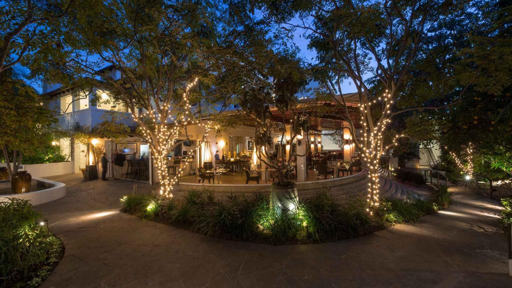 Sunset Marquis Hotel photo