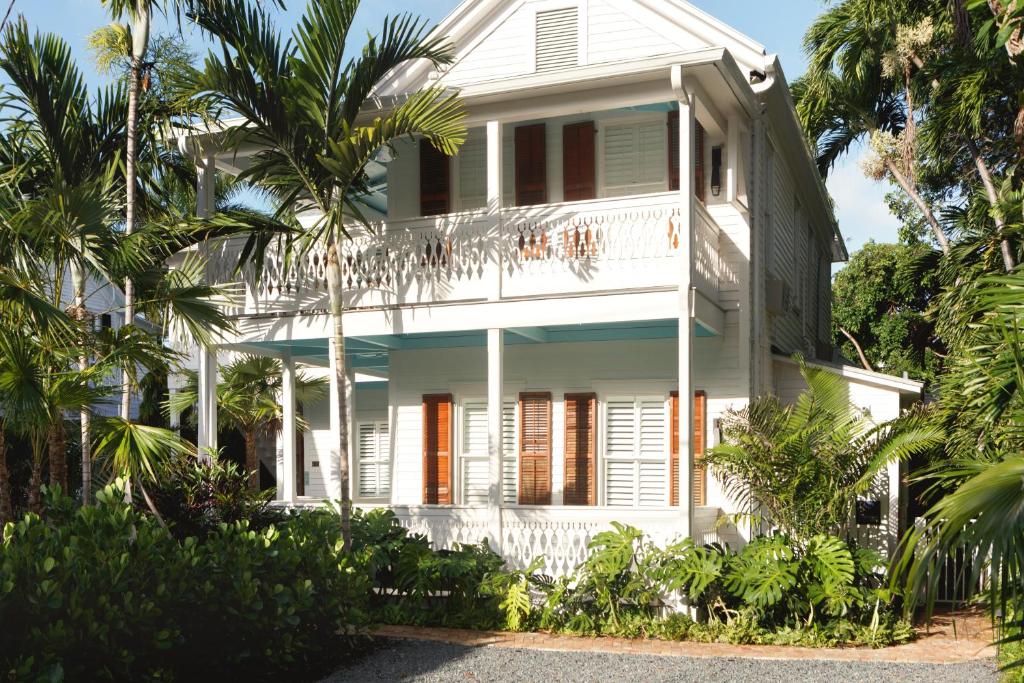 Aed väljaspool majutusasutust Winslow's Bungalows - Key West Historic Inns