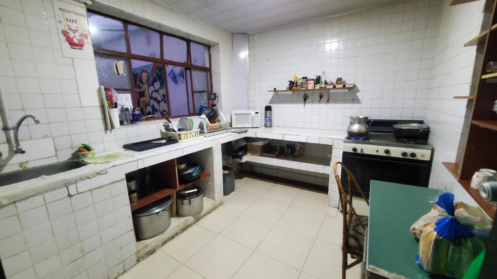 Kuchyň nebo kuchyňský kout v ubytování Hostal CQ Chapinero